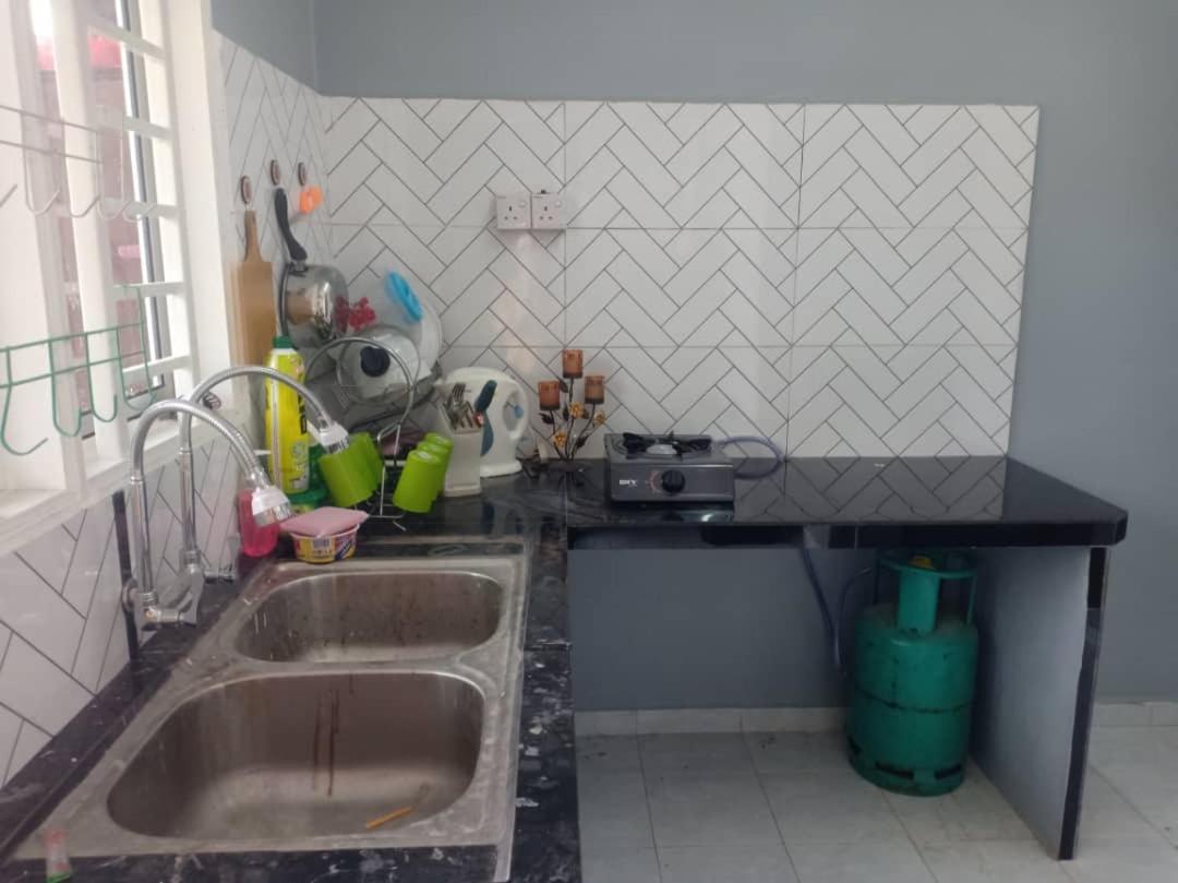 Ria Homestay & Kolam Alor Setar Bagian luar foto